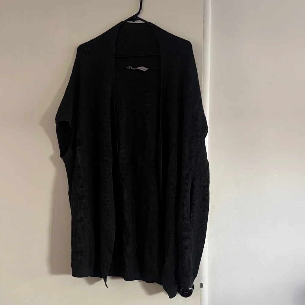 Athleta Charcoal Ribbed Knit Vest - Picture 3 of 4